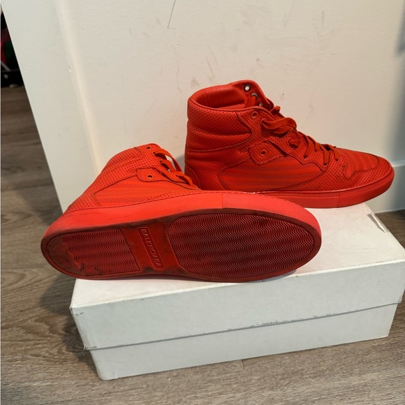 BALENCIAGA High Top Perforated Sneaker RED - Picture 6 of 12